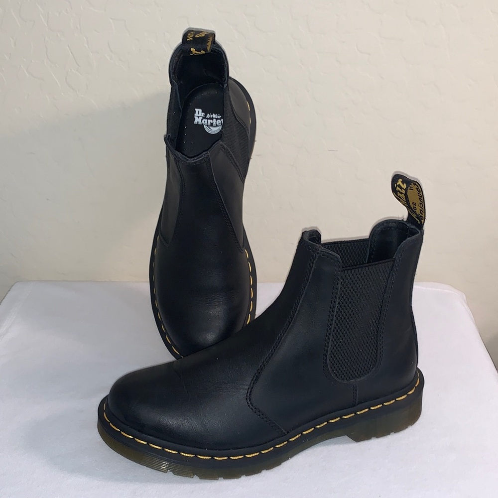 DR MARTENS BRAND NEW SIZE 7 GORGEOUS 2976 VIRGINIA LEATHER CHELSEA BOOTS